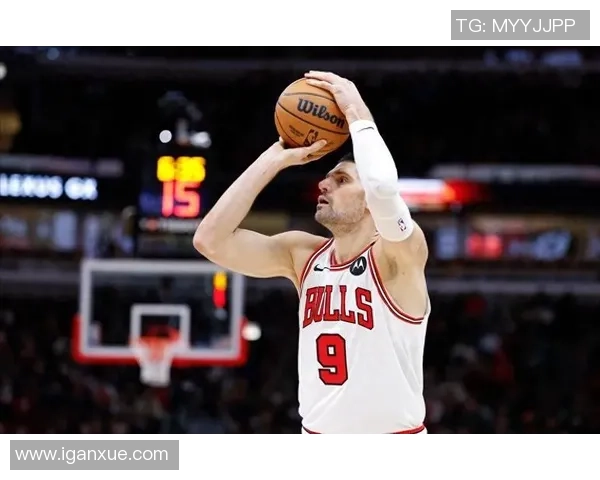 尼古拉武切维奇的艺术旅程与创作理念探讨