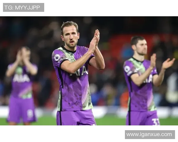 瓦尔贝里与赫尔的激烈对决揭示了球队实力与战术的较量